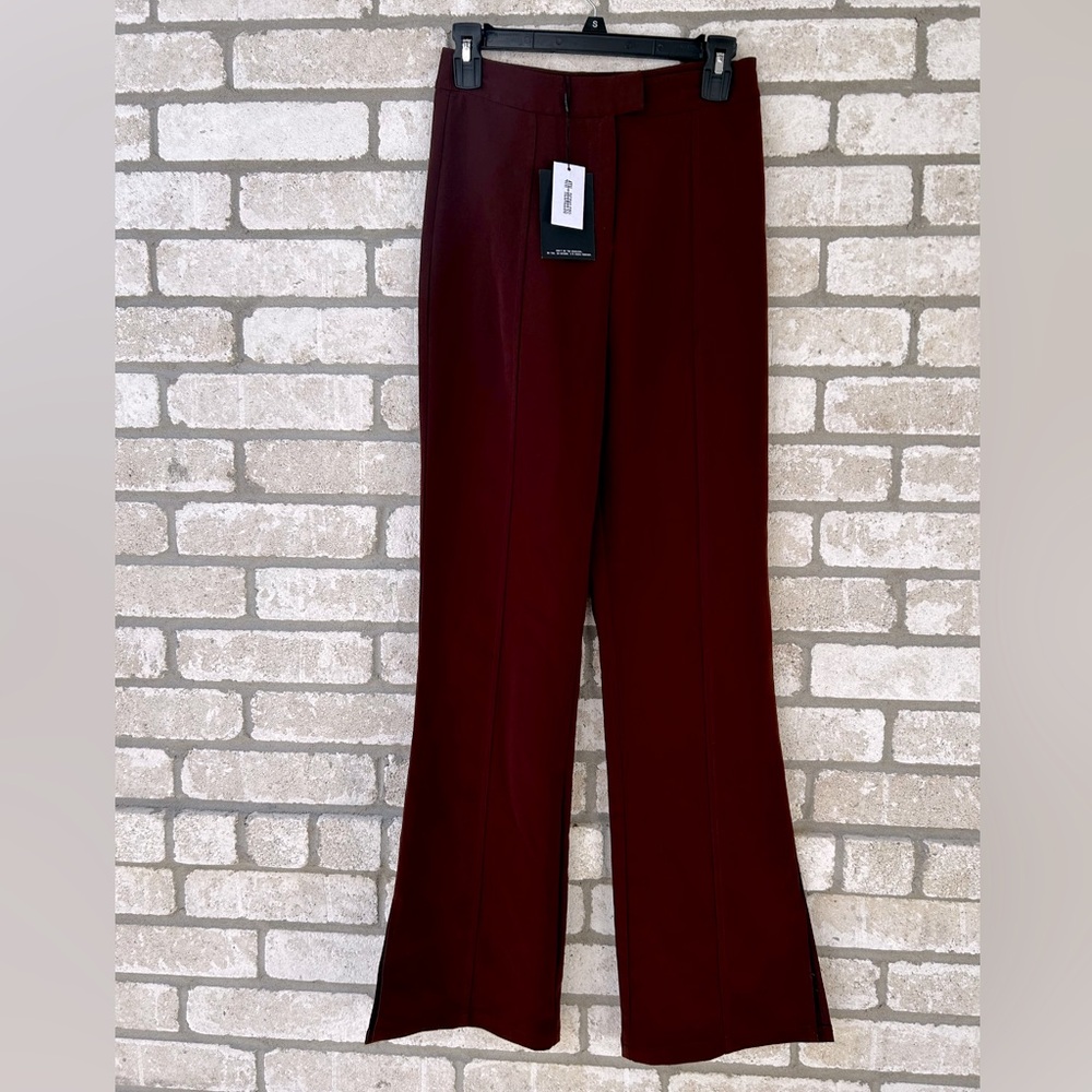 4th & Reckless flared boot length dressy trousers. Brand new with tags. Size S.